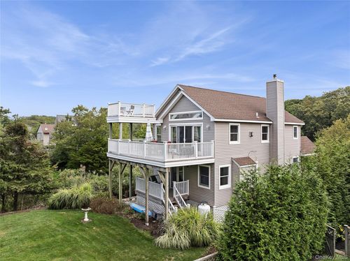 155 2nd Ave, Peconic, NY, 11958-1100 | Card Image