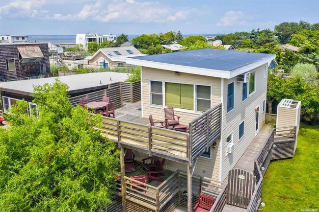 69 Walnut Walk, House other with 3 bedrooms, 2 bathrooms and null parking in Fair Harbor NY | Image 21