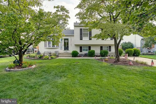 830 Powell St, GLOUCESTER CITY, NJ, 08030-2363 | Card Image