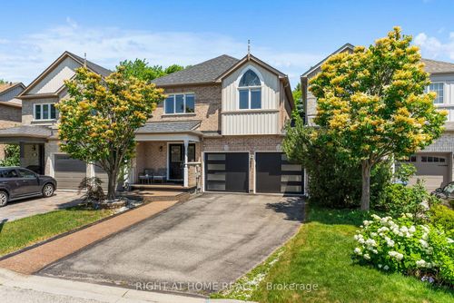 7229 Pallett Crt, Mississauga, ON, L5N8E5 | Card Image