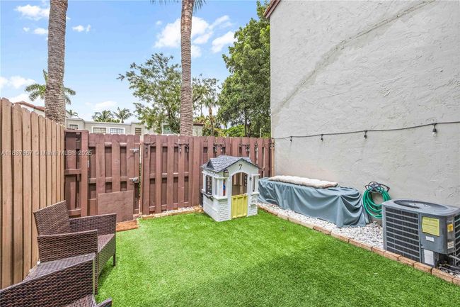 APT-2 - 10405 Sw 153 Rd Ct, Townhouse with 2 bedrooms, 2 bathrooms and null parking in Miami FL | Image 13