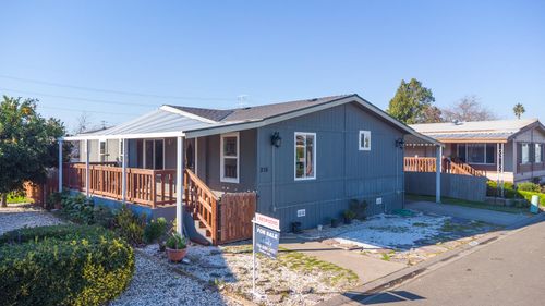 216 California Loop, Sacramento, CA, 95823 | Card Image