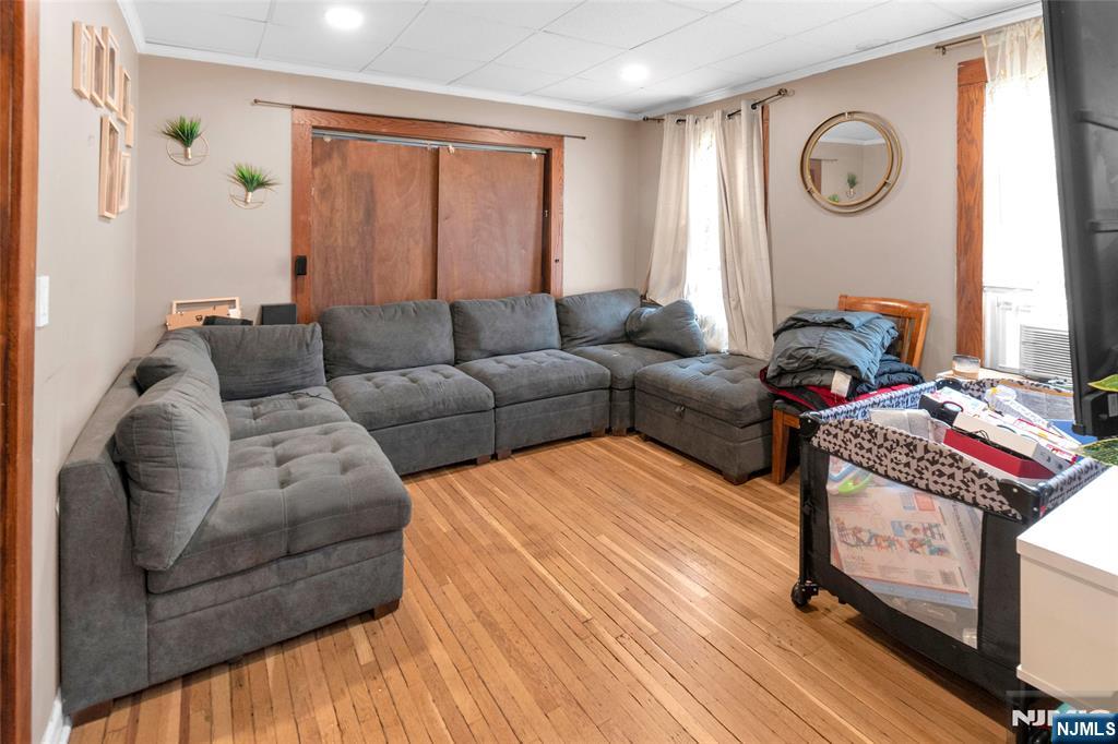Residential Income in North Arlington 3