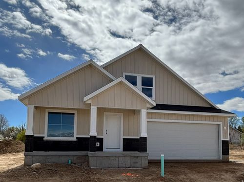 3015 250, Vernal, UT, 84078-8689 | Card Image