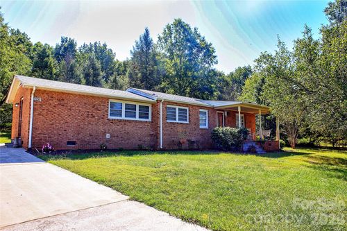 5291 E Bandys Xrd, Catawba, NC, 28609-8975 | Card Image