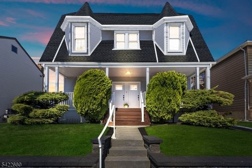 304 Delawanna Ave, Clifton, NJ, 07014-1339 | Card Image