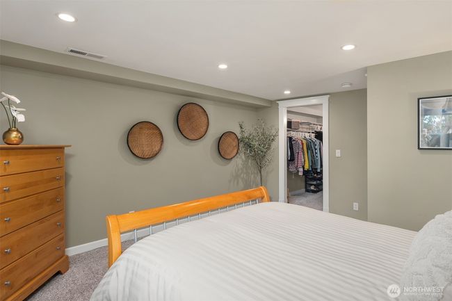 3833 24th Avenue W, House other with 3 bedrooms, 2 bathrooms and 1 parking in Seattle WA | Image 21
