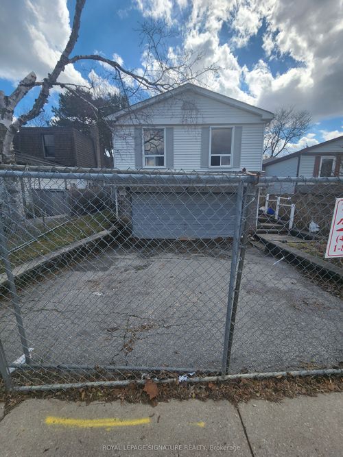 29 Lillooet Cres, Richmond Hill, ON, L4C5A6 | Card Image