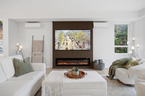 41201 Highline Pl, Squamish, BC, V8B1C2 | Card Image