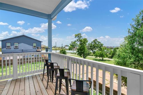 901 Hester St, Seabrook, TX, 77586-3726 | Card Image