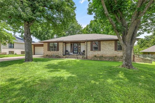 1402 Nw K St, Bentonville, AR, 72712-4147 | Card Image