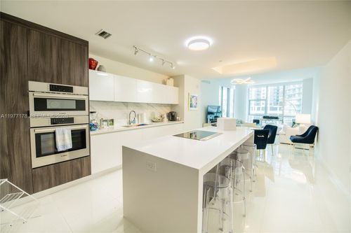 unit-811-851 Ne 1st Ave, Miami, FL, 33132-1836 | Card Image