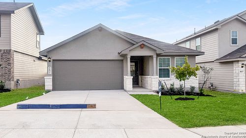 5621 Hartley Home, San Antonio, TX, 78245-5522 | Card Image