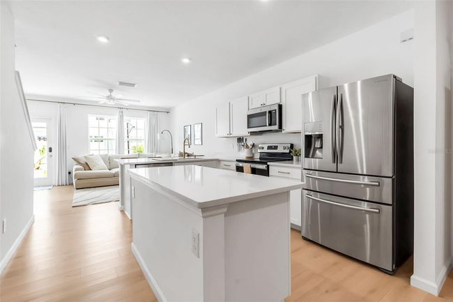4728 Old Blush St, Townhouse with 3 bedrooms, 3 bathrooms and null parking in BRADENTON FL | Image 4