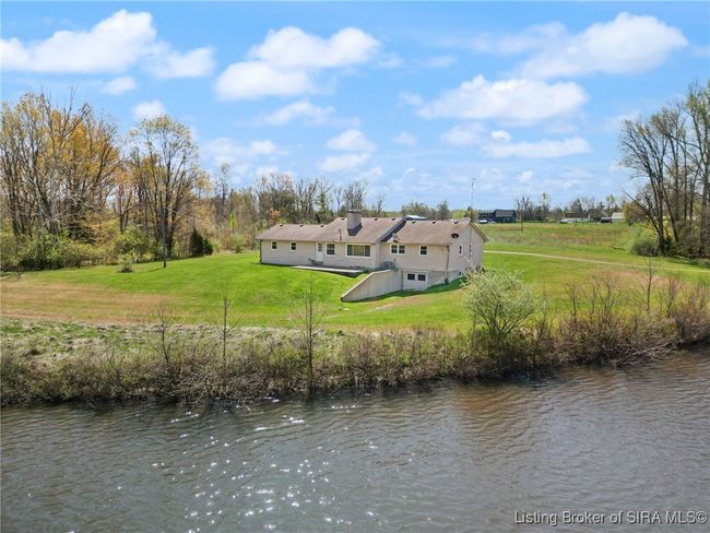 1110 W Helton Rd, Home with 3 bedrooms, 3 bathrooms and null parking in Scottsburg IN | Image 69