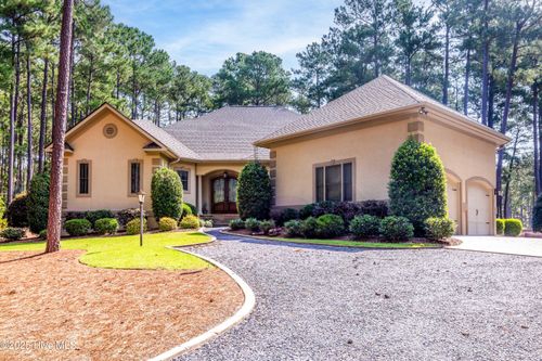 58 Greyabbey Dr, Pinehurst, NC, 28374-6705 | Card Image