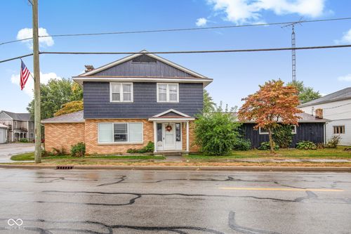 903 W 3rd St, Rushville, IN, 46173-1725 | Card Image