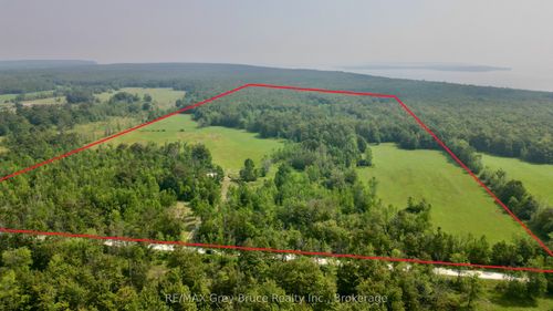 61 Crawford Dr, South Bruce Peninsula, ON, N0H2T0 | Card Image