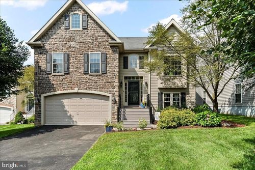 104 Daniel Dr, Avondale, PA, 19311-1453 | Card Image