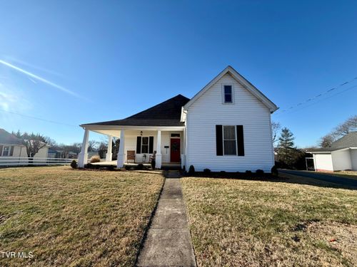 908 Weaver Pike, Bristol, TN, 37620-3717 | Card Image