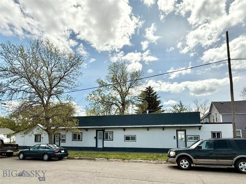 212 E Clark St, Livingston, MT, 59047-3107 | Card Image