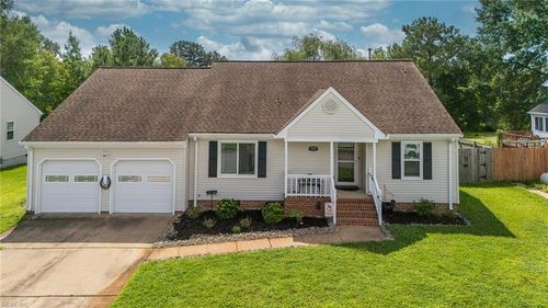 757 Willow Bend Dr, Chesapeake, VA, 23323-1072 | Card Image