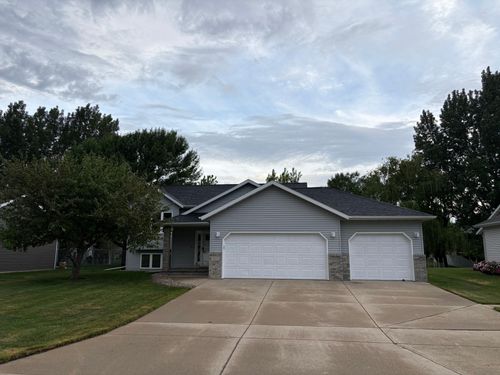 1907 33rd St S, Moorhead, MN, 56560-3951 | Card Image
