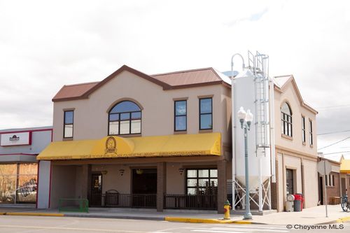 201 E Custer St, LARAMIE, WY, 82070-3633 | Card Image