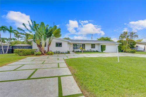 8000 Sw 139th Ter, Palmetto Bay, FL, 33158-1150 | Card Image