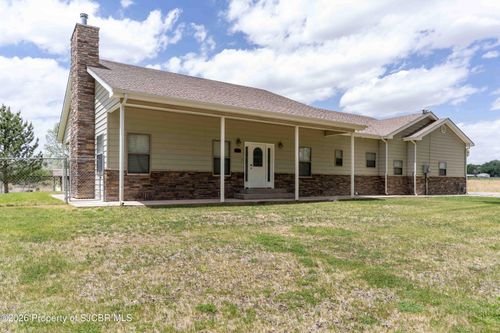 201 Mustang Ln, Bloomfield, NM, 87413-7204 | Card Image