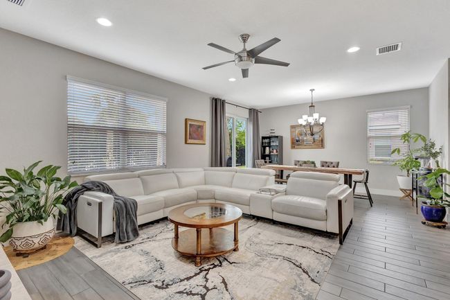 92 Palmetto Ln, House other with 4 bedrooms, 3 bathrooms and null parking in Royal Palm Beach FL | Image 14