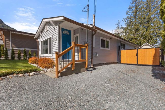 63905 Old Yale Road, House other with 3 bedrooms, 2 bathrooms and 3 parking in Hope BC | Image 35