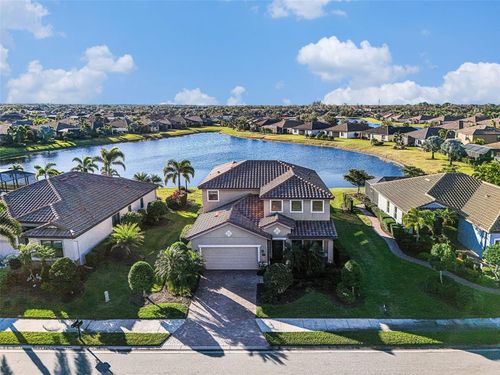 6467 Willowshire Way, BRADENTON, FL, 34212-3302 | Card Image