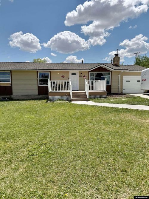 1335 Moose Ct, Kemmerer, WY, 83101-3523 | Card Image