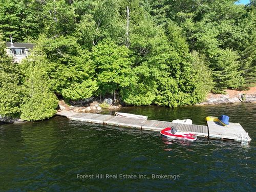 10689 Kawagama Lake Rd, Dorset, ON, P0A1E0 | Card Image