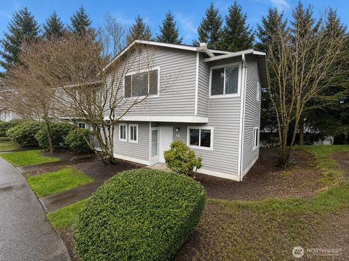 p4-1526 192nd St Se, Bothell, WA, 98012-6896 | Card Image