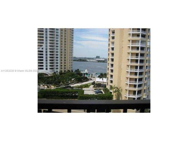 APT-1420 - 540 Brickell Key Dr, Condo with 1 bedrooms, 2 bathrooms and null parking in Miami FL | Image 27