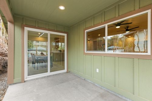 11-3290 Mokuna St, VOLCANO, HI, 96785 | Card Image