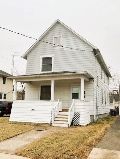 6826 22nd Ave, Kenosha, WI, 53143-1224 | Card Image