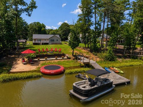 6901 Navajo Trl, Sherrills Ford, NC, 28673-8371 | Card Image