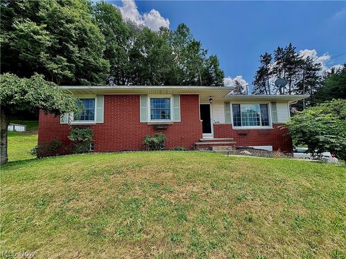1759 Buena Vista Dr, Coshocton, OH, 43812-3006 | Card Image