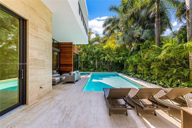 250 Ocean Blvd, House other with 8 bedrooms, 10 bathrooms and null parking in Golden Beach FL | Image 44