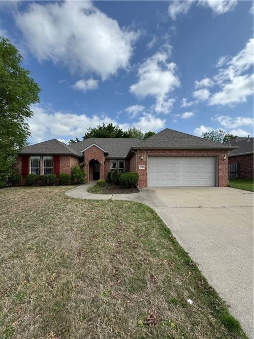 3232 W Drakestone St, Fayetteville, AR, 72704-6367 | Card Image