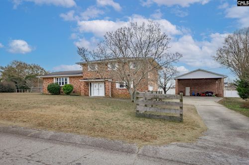 560 Edisto Dr, Batesburg, SC, 29006-2625 | Card Image