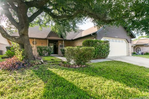 3629 Fox Run, Schertz, TX, 78108-2210 | Card Image