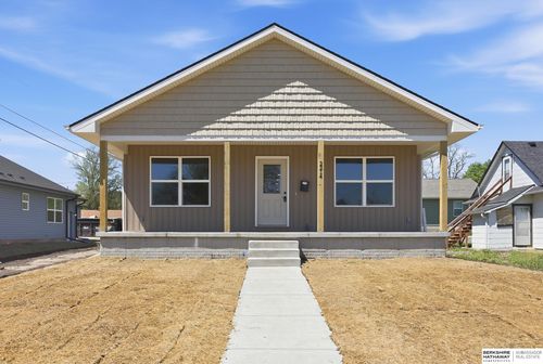 2214 N 26th St, Omaha, NE, 68111 | Card Image