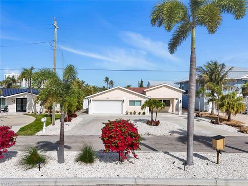 107 Albatross St, FORT MYERS BEACH, FL, 33931-4501 | Card Image