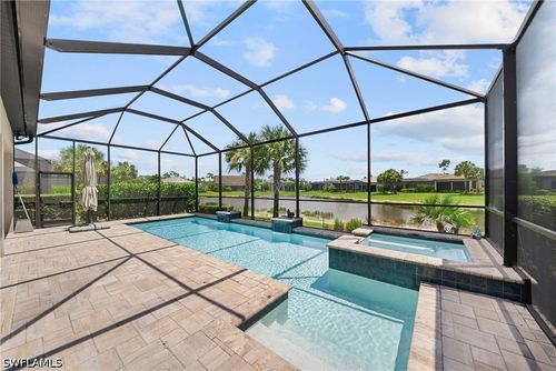 9811 Everglades Dr, NAPLES, FL, 34120-2142 | Card Image