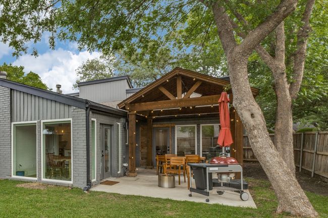 233 Woodcrest Dr, House other with 3 bedrooms, 3 bathrooms and null parking in Richardson TX | Image 24