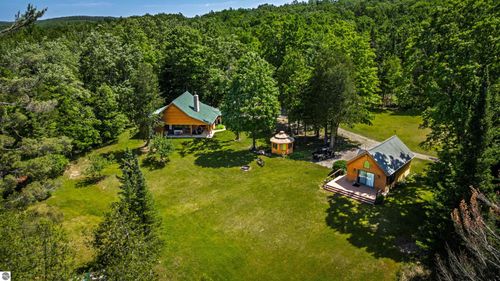 1133 Thumb Lake Rd, Vanderbilt, MI, 49795-9717 | Card Image